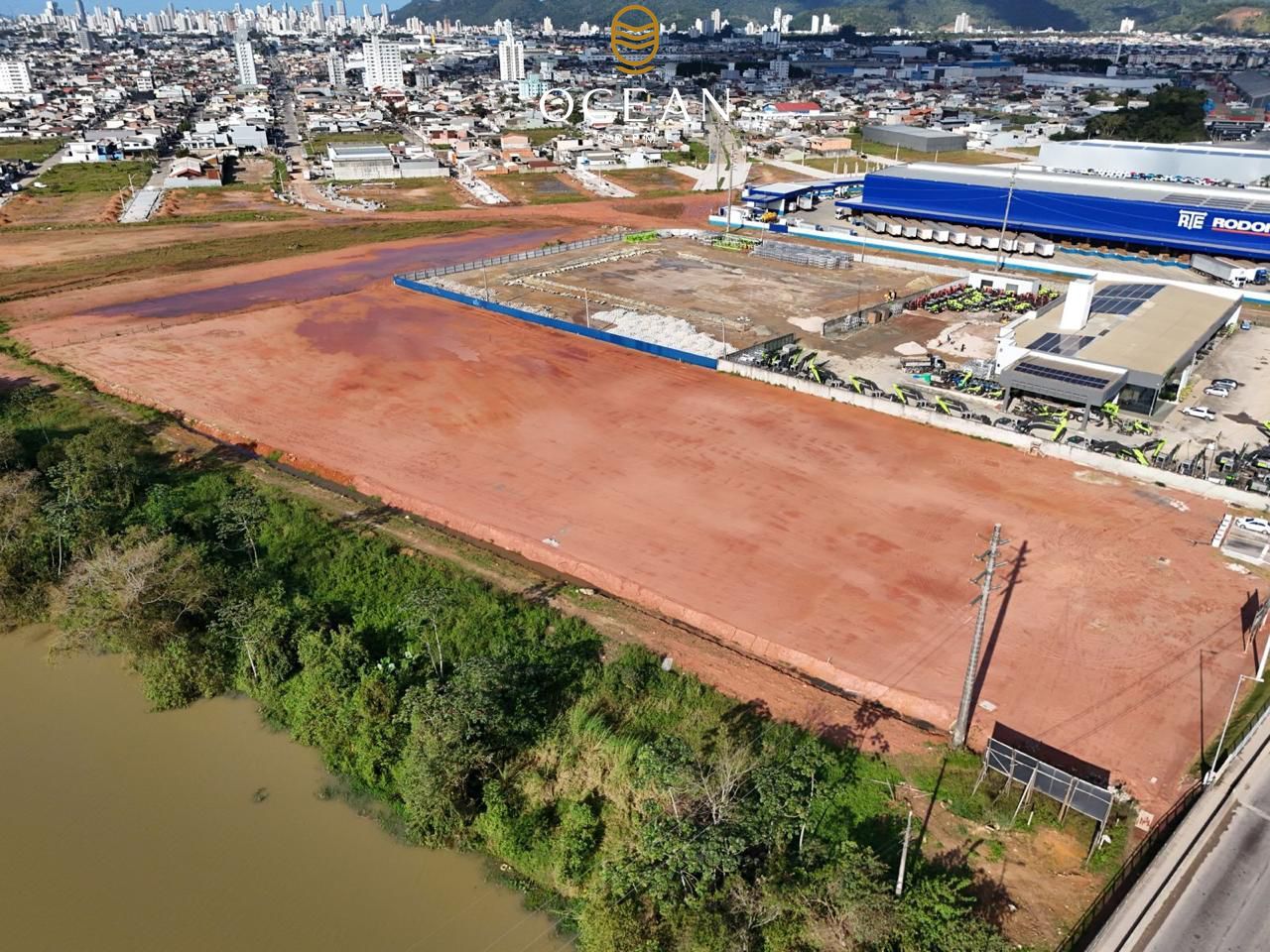 Terreno frente para BR 101 - Itajaí
